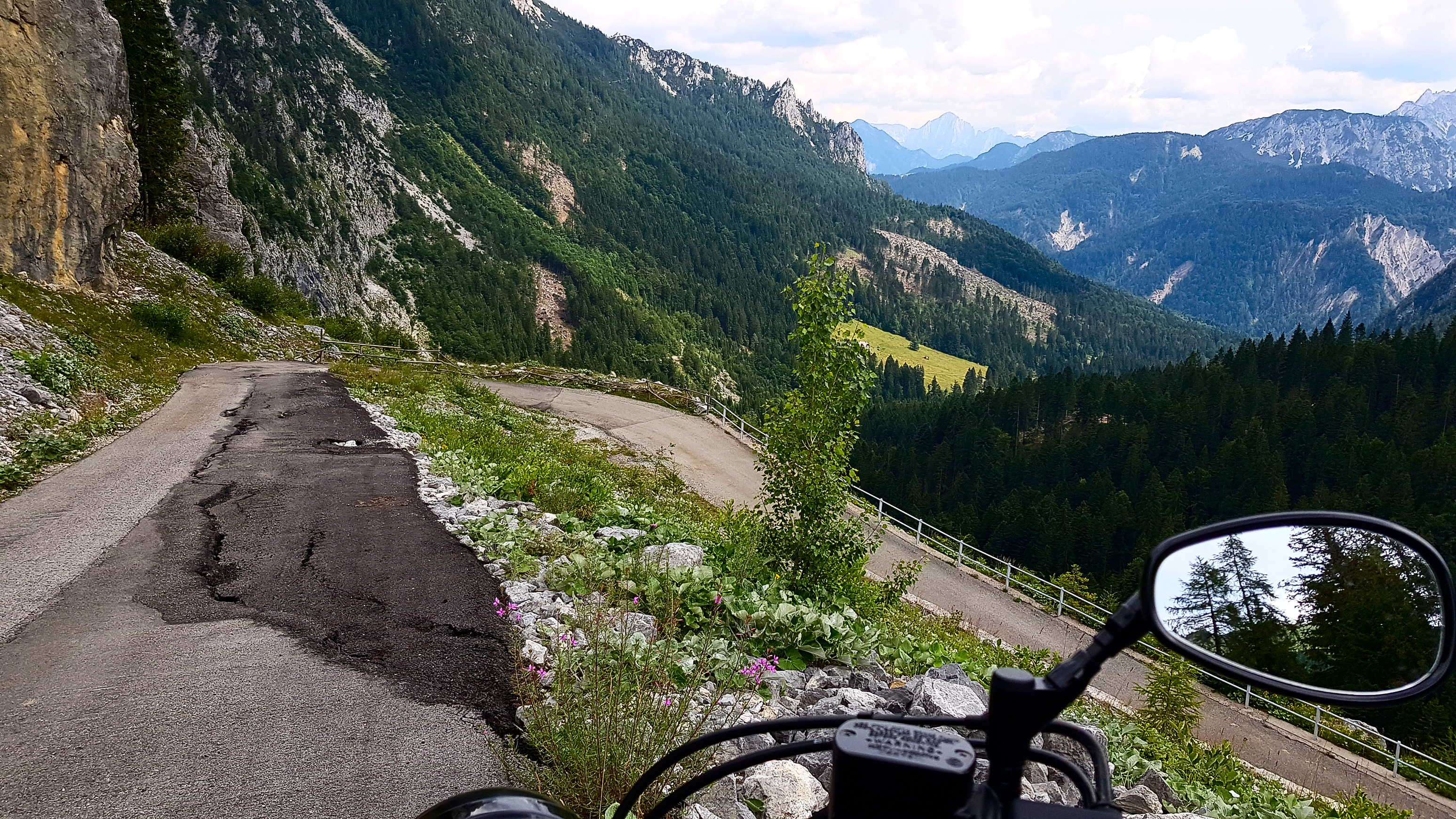 Straße kaputt, aber was für eine Aussicht!