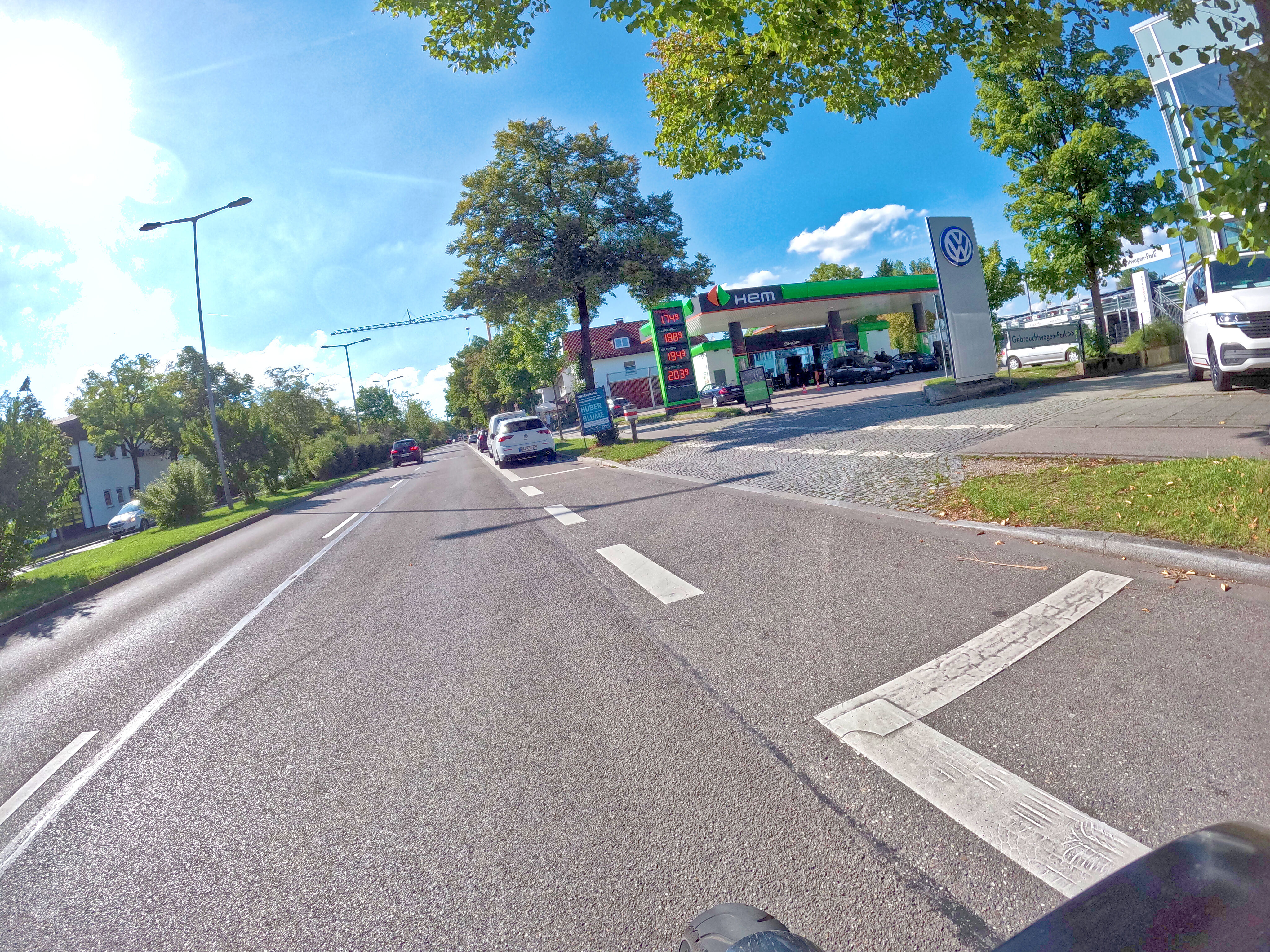 An der heimischen Tankstelle