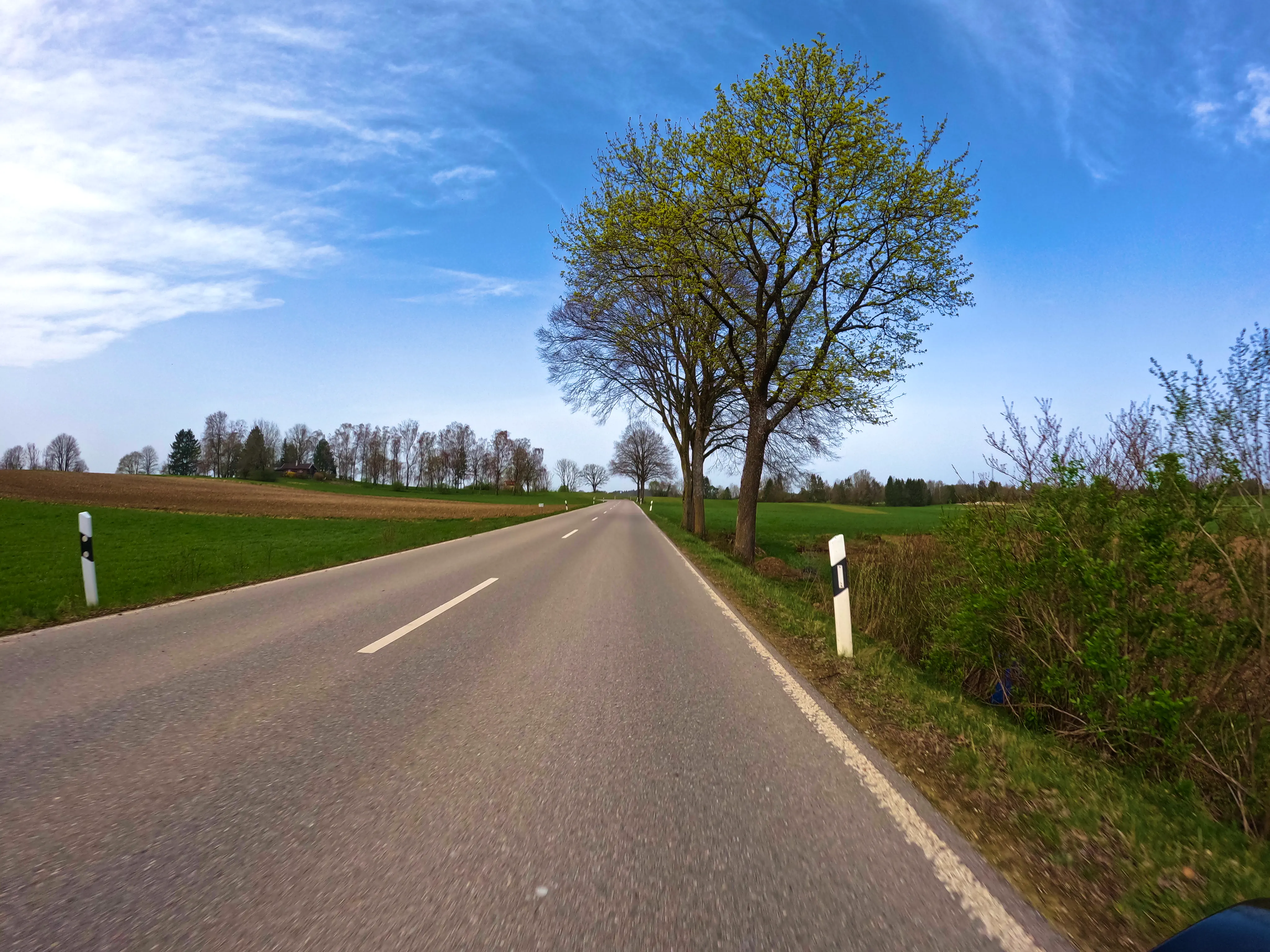 … der Autobahn, …