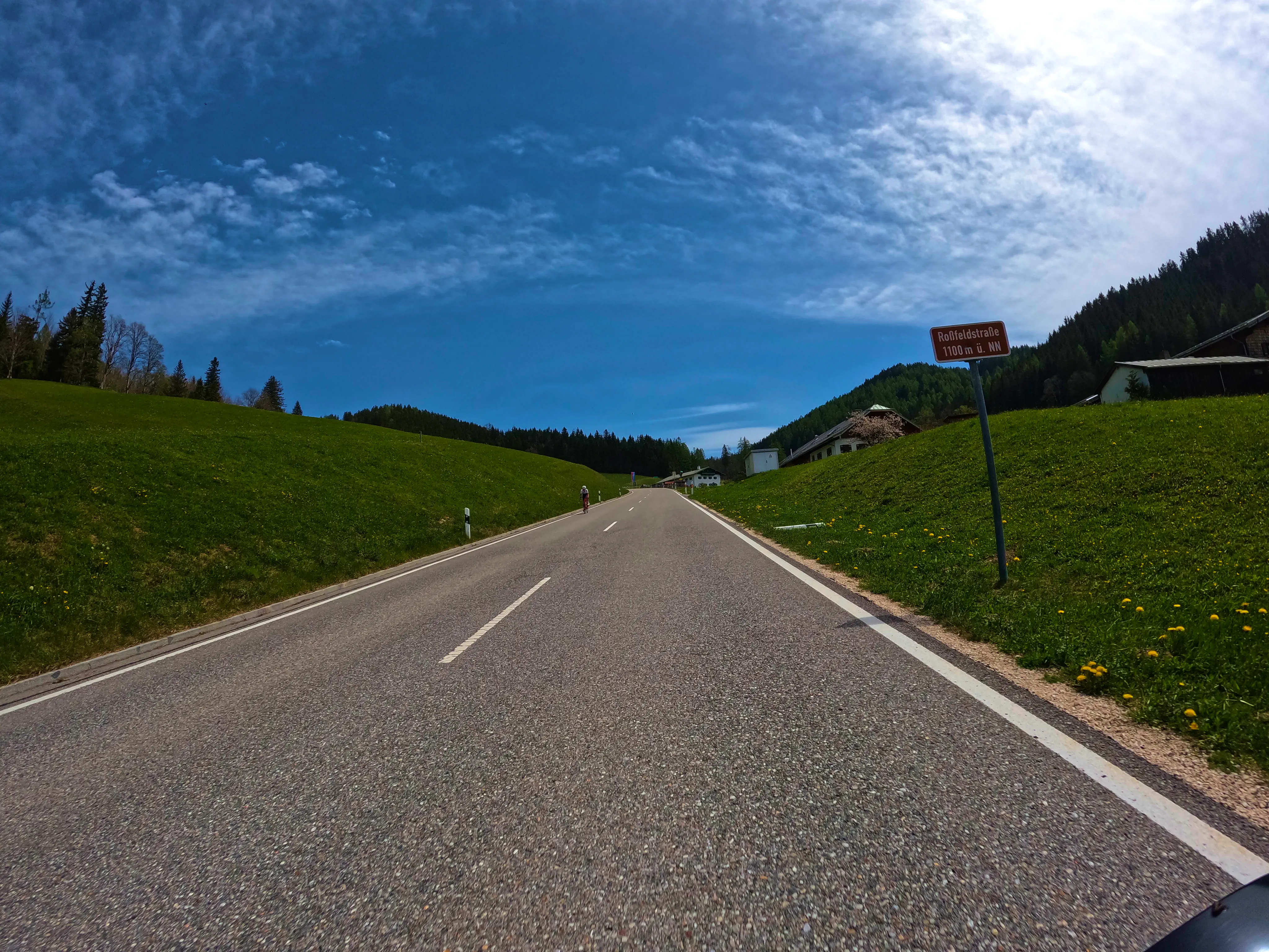 … Rossfeldpanoramastraße.