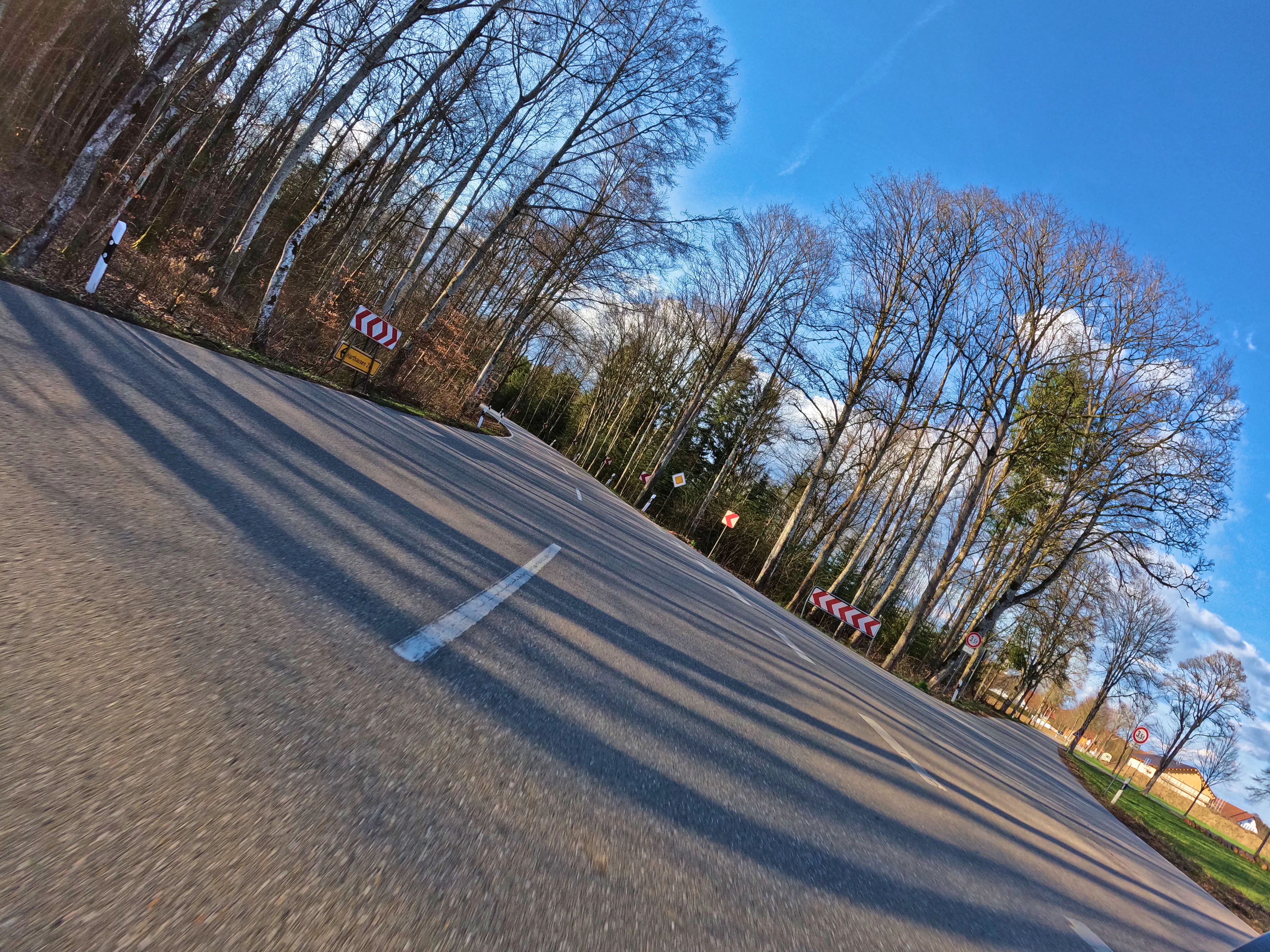 Lange Kurve links rum …