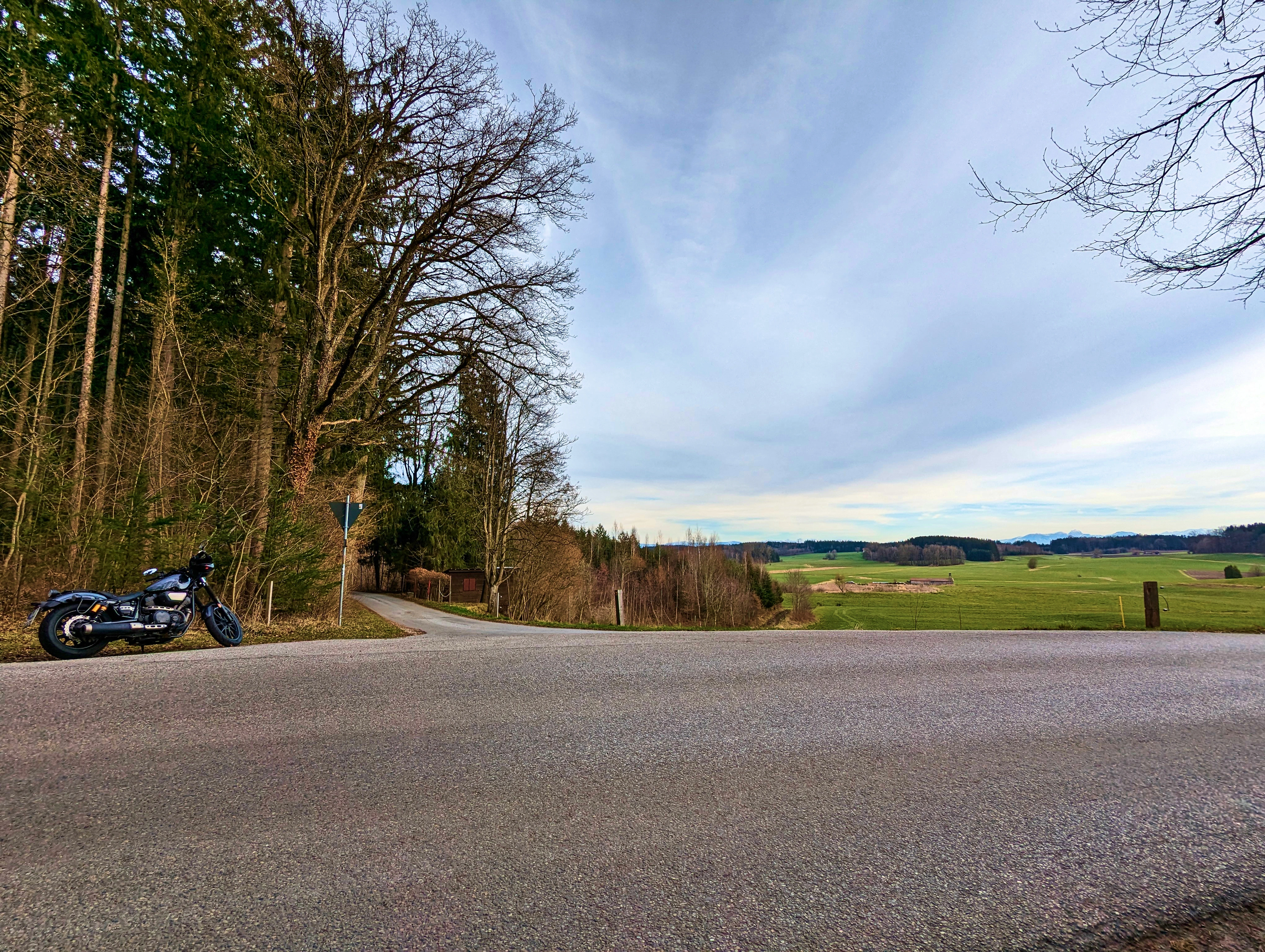 Der Fahrer genießt den Ausblick