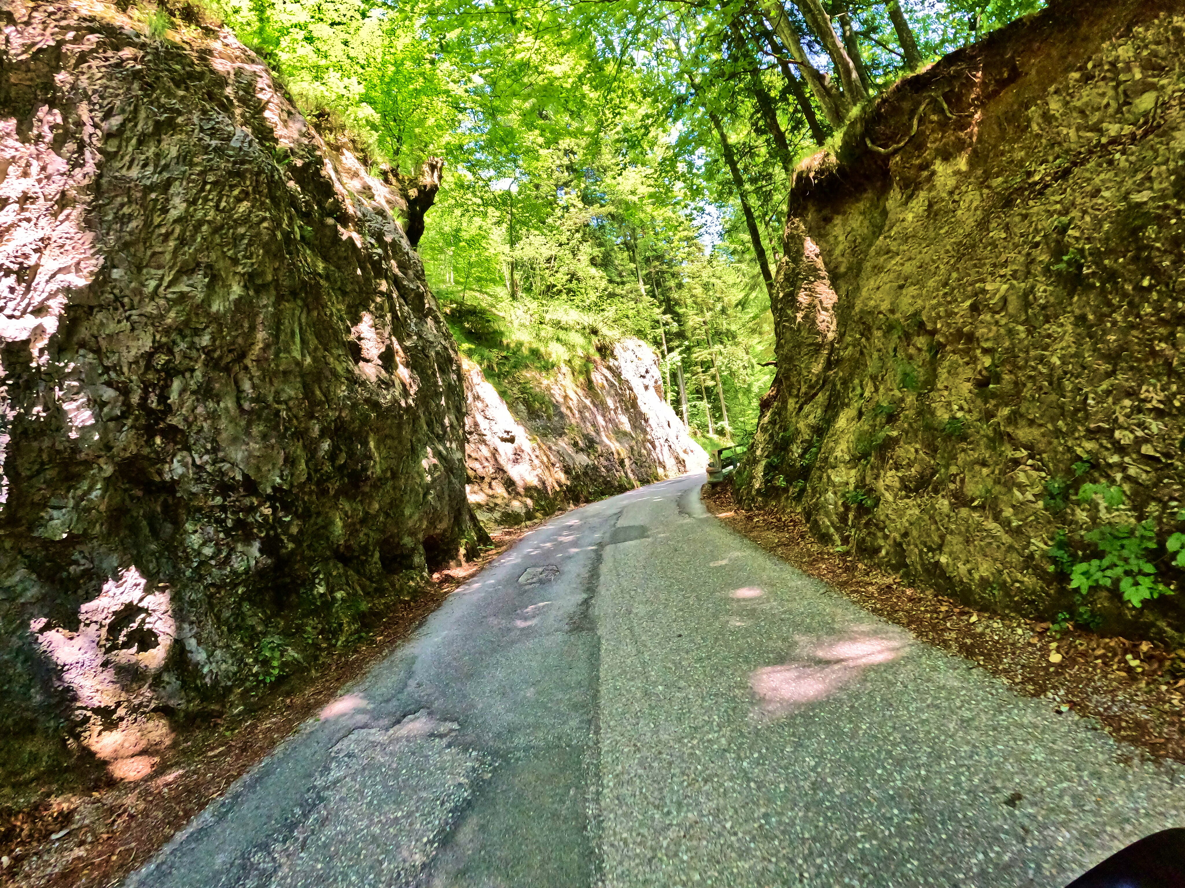 … schmäler und …