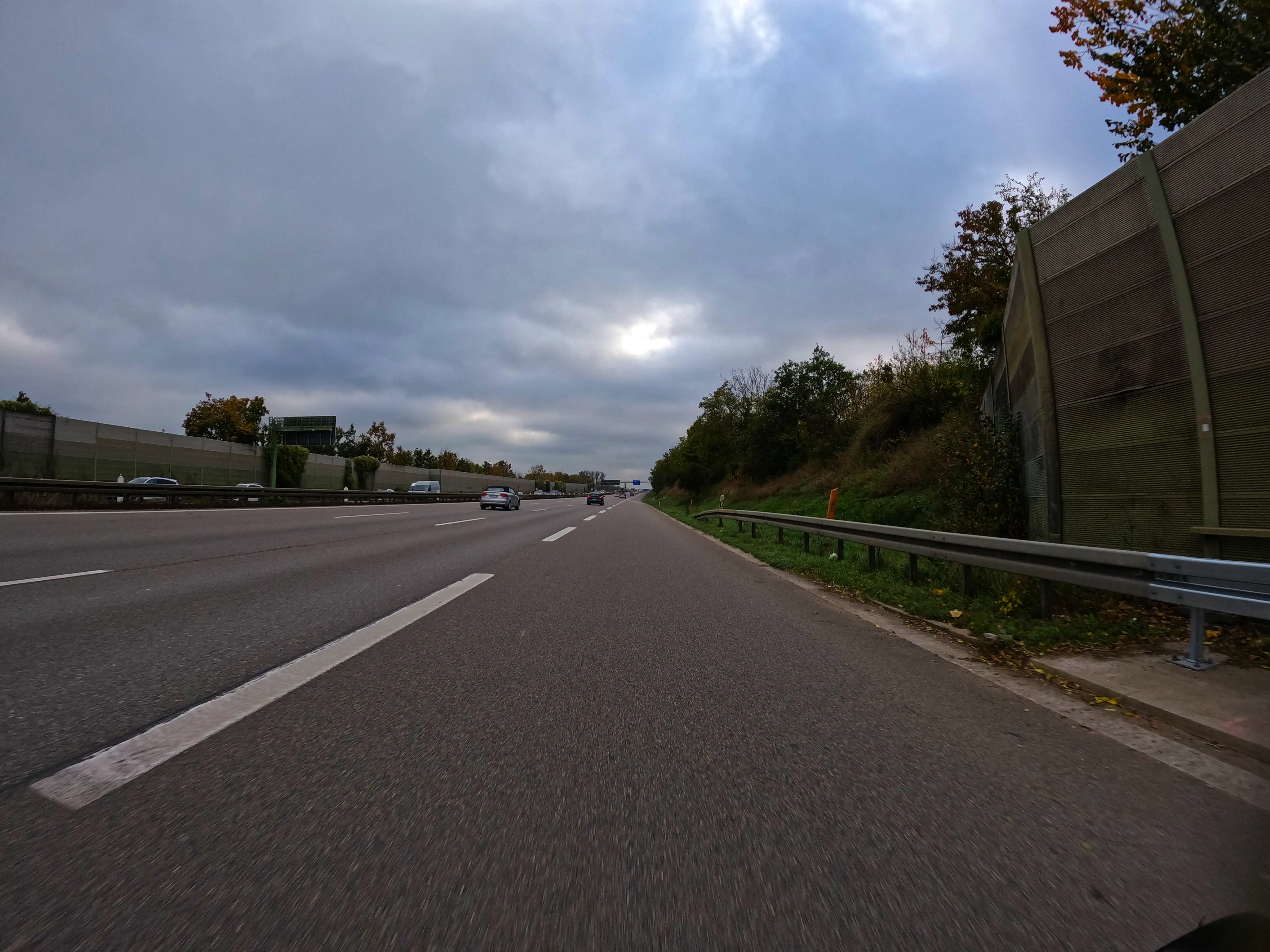 Bei Ingolstadt auf die Autobahn