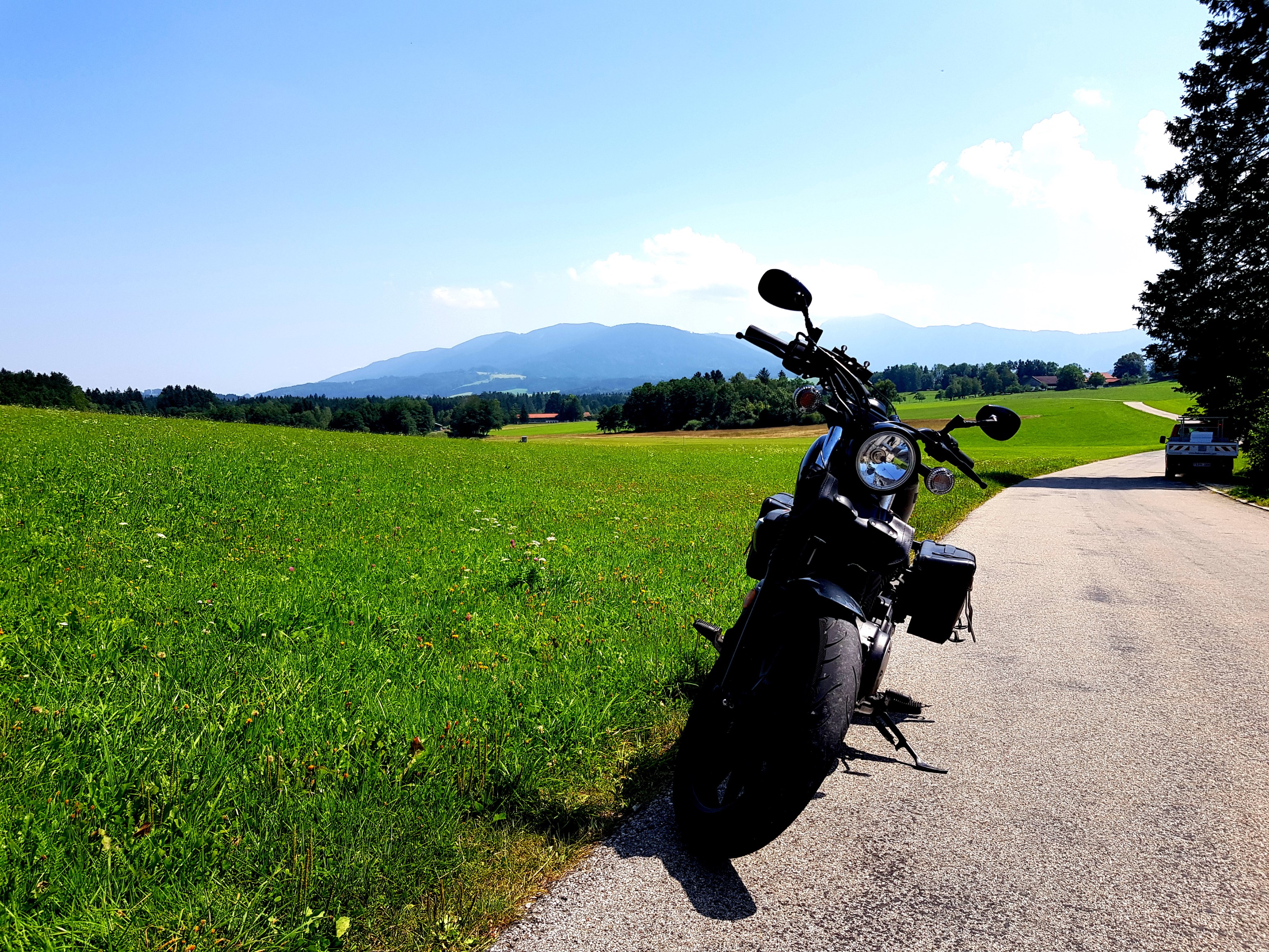 Abseits der B306 auf kleinen Straßen