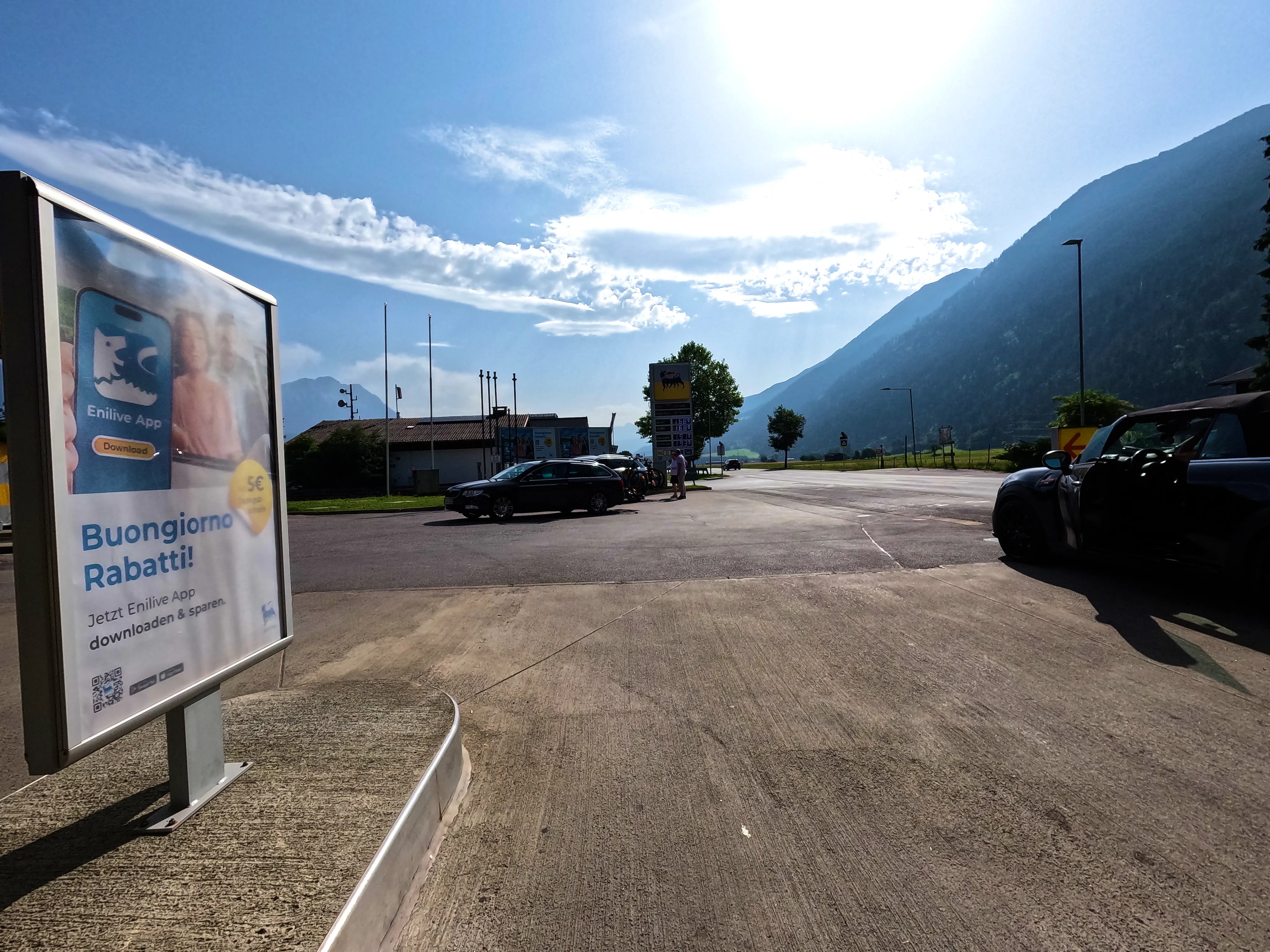 … zur nächsten Tankstelle …