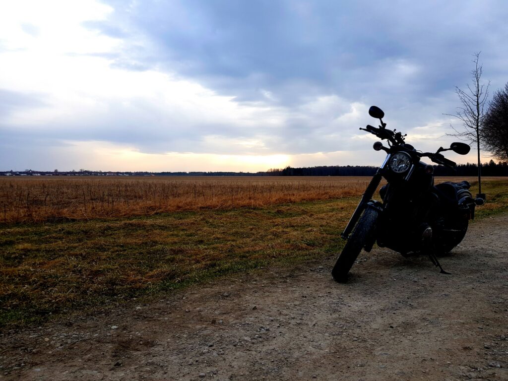 Sogar die Sonne kam ein wenig hinter den Wolken hervor.