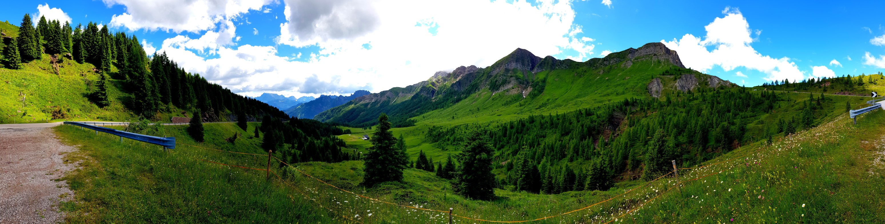 Ausblick kurz nach dem Passo di Valles