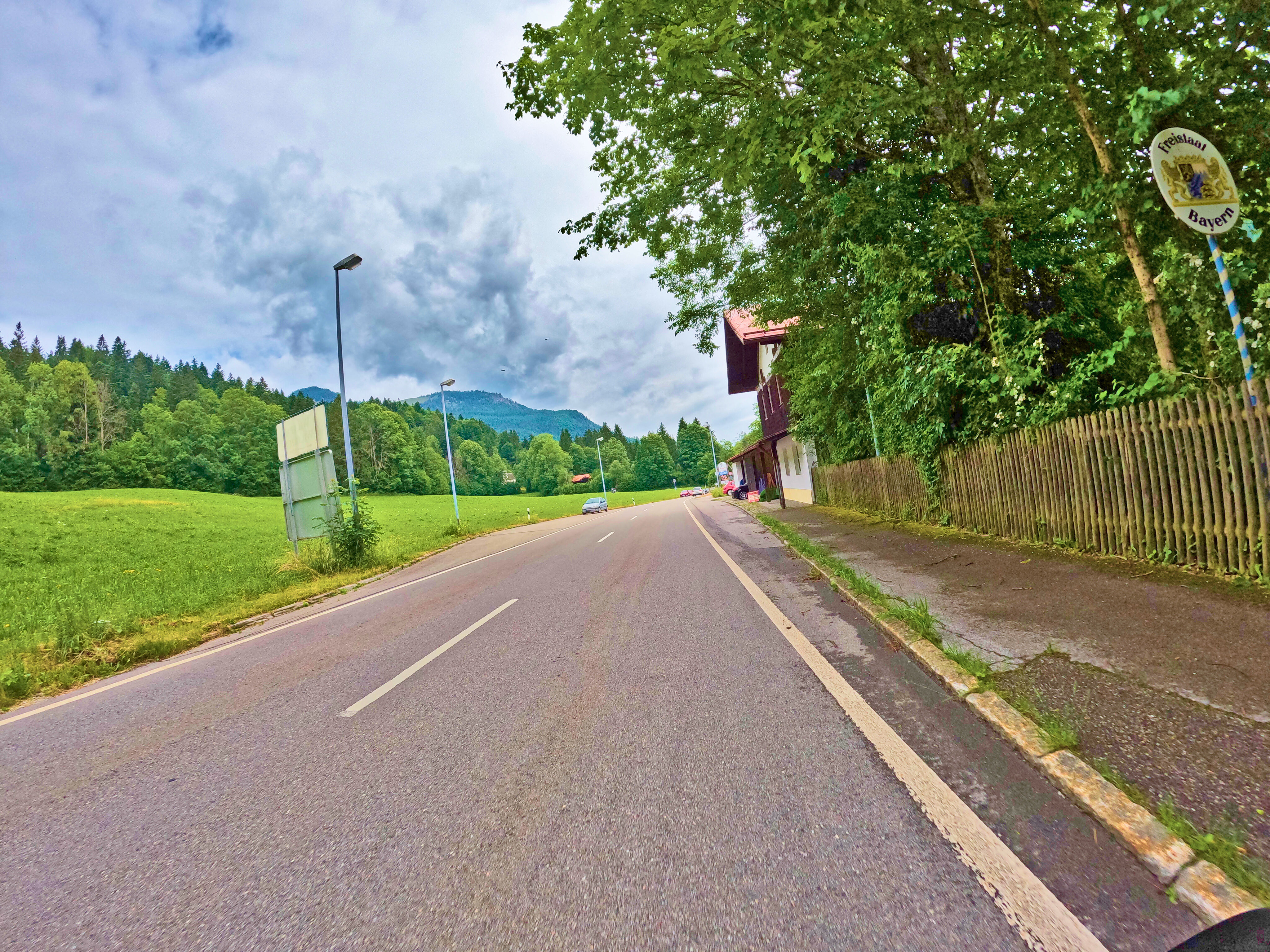 … dann das wichtige Schild.