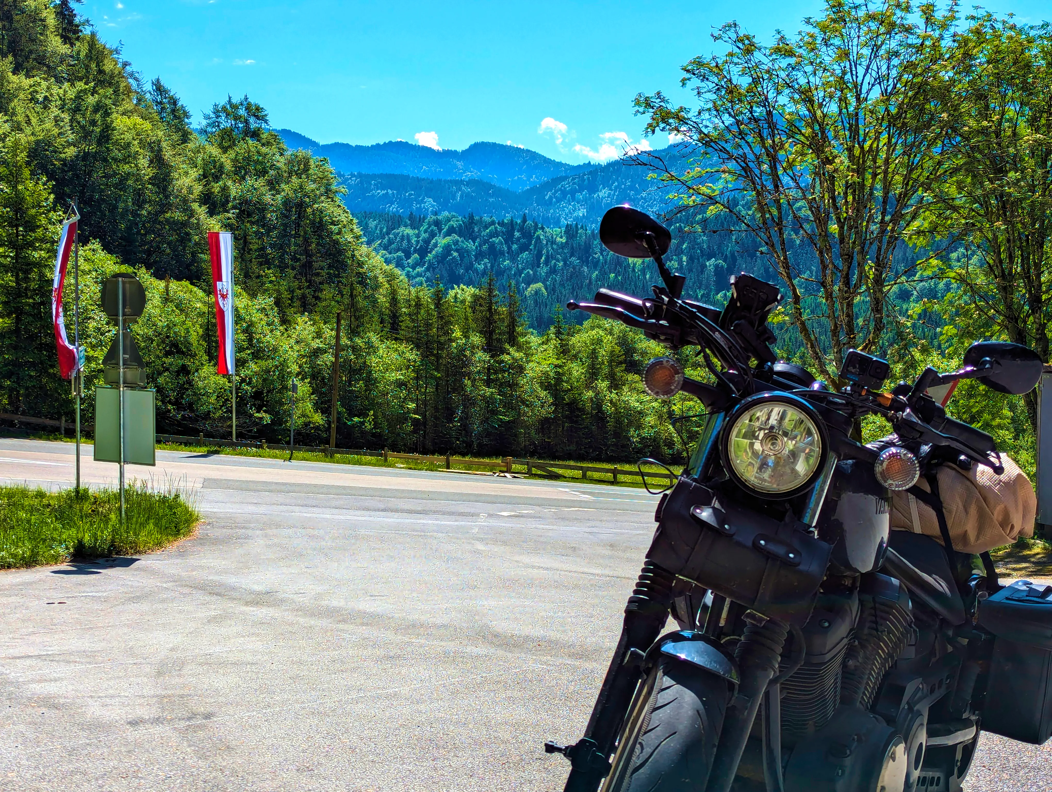 An der Mautschranke zur Ackernalm